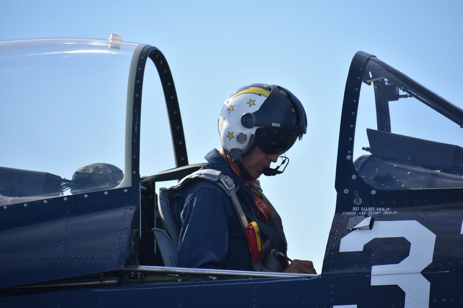 is two safer than one twin engine aircraft — engine failure, Vmc and asymmetric thrust analysis